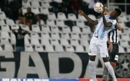 Babi vem pra reforçar um dos setores mais carentes do Botafogo. Foto:Vitor Silva/SSPress/Botafogo