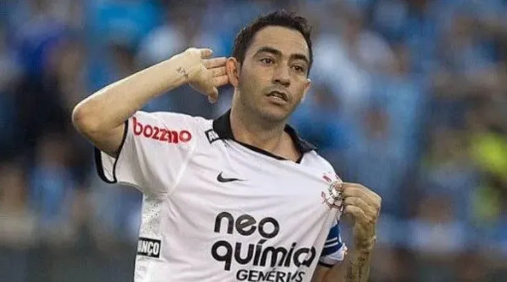 Chicão venceu a Libertadores e o Mundial pelo Corinthians – Foto: Reprodução/Twitter.