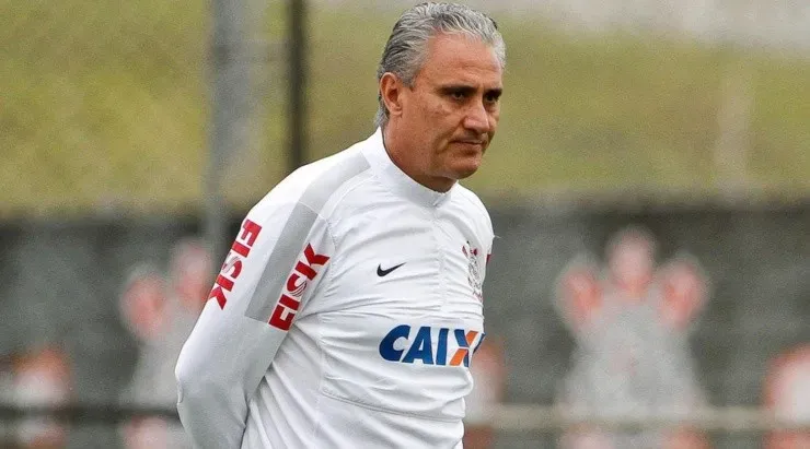 Tite foi mantido no cargo mesmo após a eliminação na Libertadores em 2011 – Foto: Daniel Augusto Jr/Ag. Corinthians.