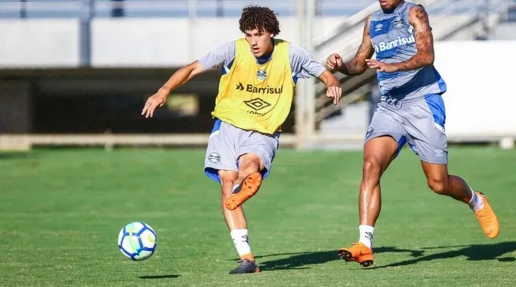 Victor Bobsin é considerado muito promissor – Foto: Lucas Uebel/Grêmio.