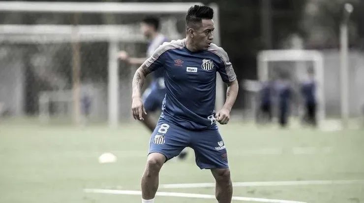 Cueva é considerado por alguns torcedores como a pior contratação da história do Peixe – Foto: Ivan Storti/Santos FC.