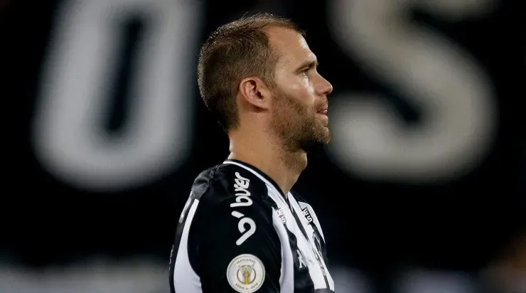 Joel Carli não é mais jogador do Botafogo. Foto: Vitor Silva/Botafogo