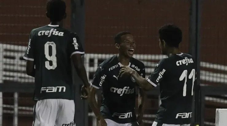 Gustavo Garcia: opção para a direita (Foto: Fabio Menotti / Ag. Palmeiras / Divulgação)