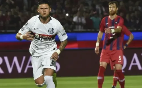 Adam Bareiro pode pintar no Glorioso.