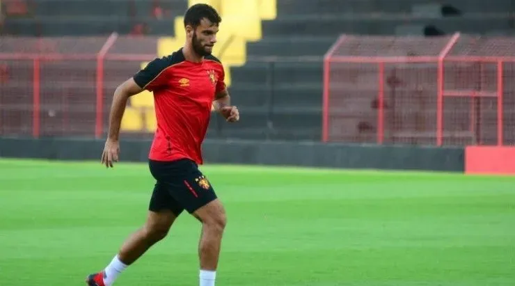 Thyere permanece para a Série A. Foto: Anderson Stevens/Sport Recife.