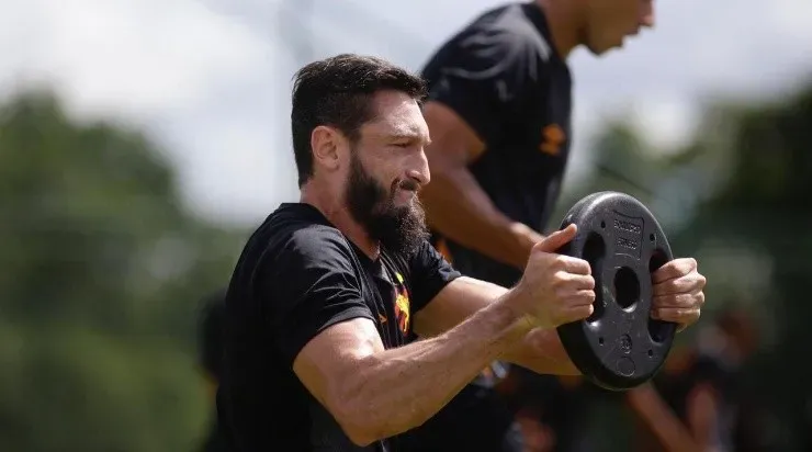 Sport está no preparo para o retorno. (Foto:Anderson Stevens/Sport)