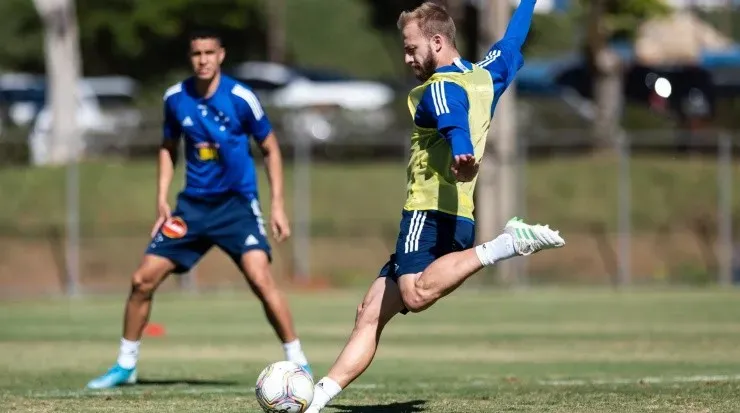 Marcelo Hermes é uma das opções no elenco para o setor – Foto: Gustavo Aleixo/Cruzeiro.