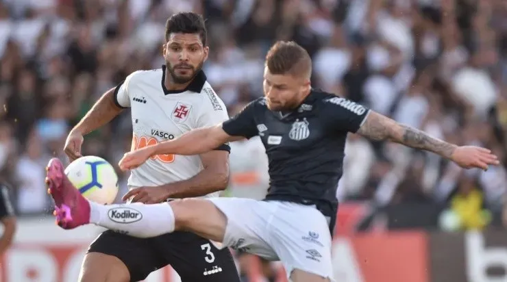 Sasha em ação contra o Vasco, seu possível destino. (Foto:Ivan Storti/Santos FC)