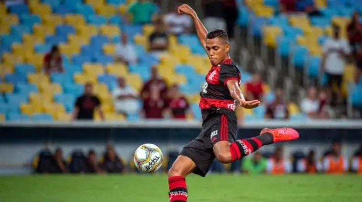 Pedro Rocha quer buscar espaço na equipe titular do Flamengo com o novo treinador. Foto: Alexandre Vidal