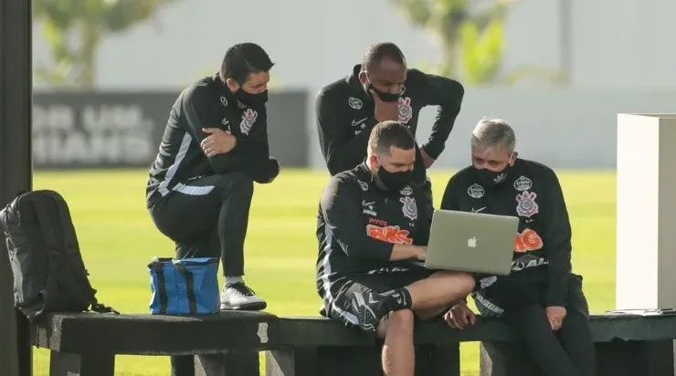 Corinthians quer contratar pelo menos mais dois reforços para a sequência da temporada. Foto: Daniel Augusto/agência Corinthians