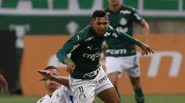 Rony sofreuuma forte entrada no primeiro tempo. (Foto:Cesar Greco/Palmeiras)