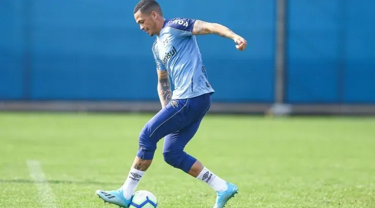 Luciano foi muito criticado pela torcida após a partida – Foto: Lucas Uebel/Grêmio.