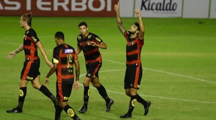 Foco total no Brasileirão (Foto: Anderson Stevens/Sport Club do Recife)