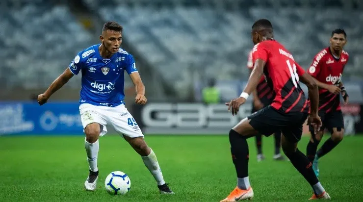 Welinton em ação pela Raposa. (Foto:Bruno Haddad/Cruzeiro)