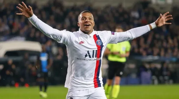 Mbappé tem sua renovação com o PSG travada.