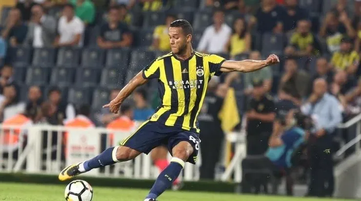 Souza em ação pelo Al Ahli, da Arábia Saudita. Foto: Divulgação