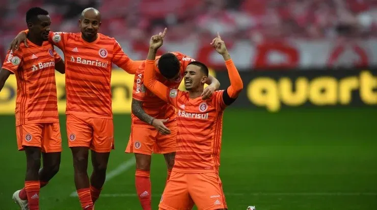 Artilheiro do Brasileirão, Thiago Galhardo vibra com gol contra o Bahia (Foto: Ricardo Duarte/Inter/Divulgação)