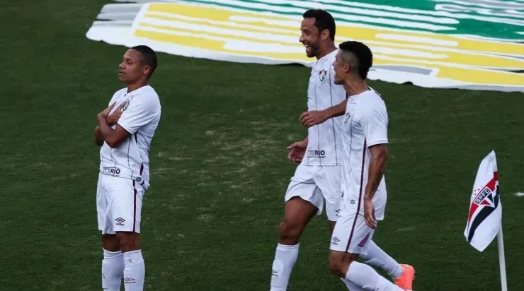 Jogadores do Fluminense festejam gol contra o São Paulo - (Getty Images)