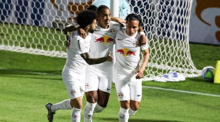 Jogadores do Red Bull Bragantino em campo pelo Brasileirão - (Getty Images)