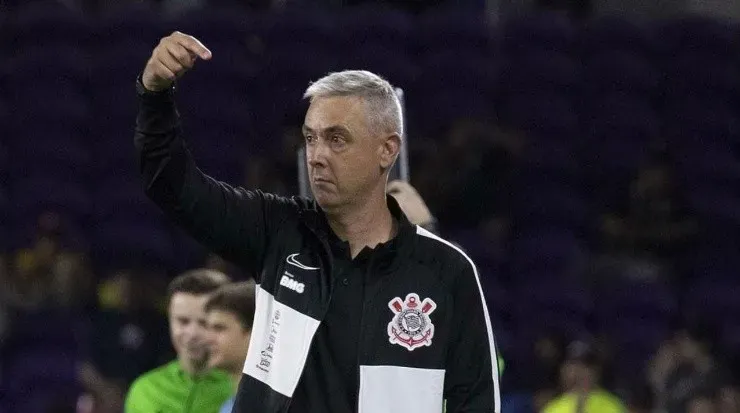 Tiago Nunes ganhou sobrevida após o empate diante do Botafogo – Foto: Daniel Augusto Jr/Corinthians.