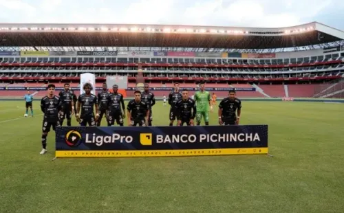 A equipe equatoriana ocupa o segundo lugar no torneio nacional - (Foto: Getty Images)