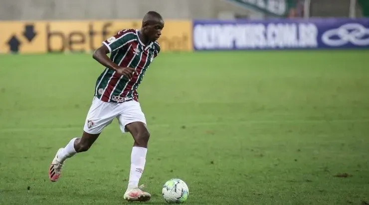 Luiz Henrique ganhou elogios do técnico Odair Helmann. Foto: Lucas Merçom/Fluminense