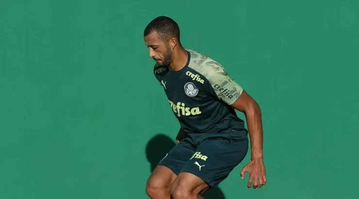 Vitor Hugo está muito próximo de deixar o Palmeiras. Foto: César Greco/Palmeiras
