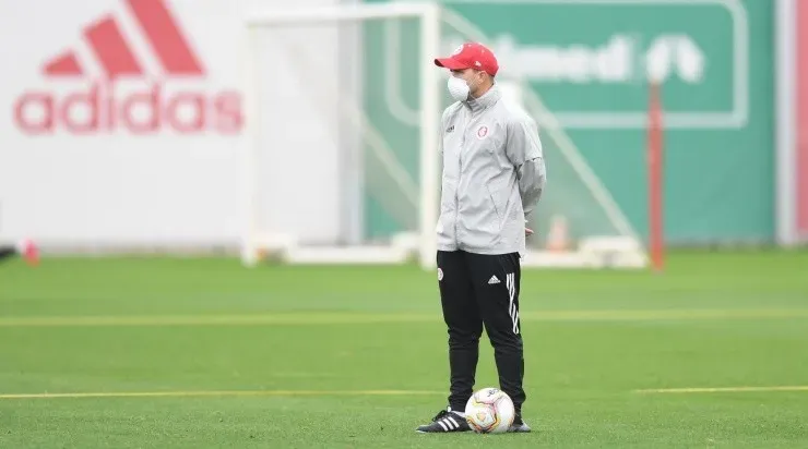 Eduarco Couder afirma que todos os clubes irão oscilar no Brasileirão. Foto: Ricardo Duarte