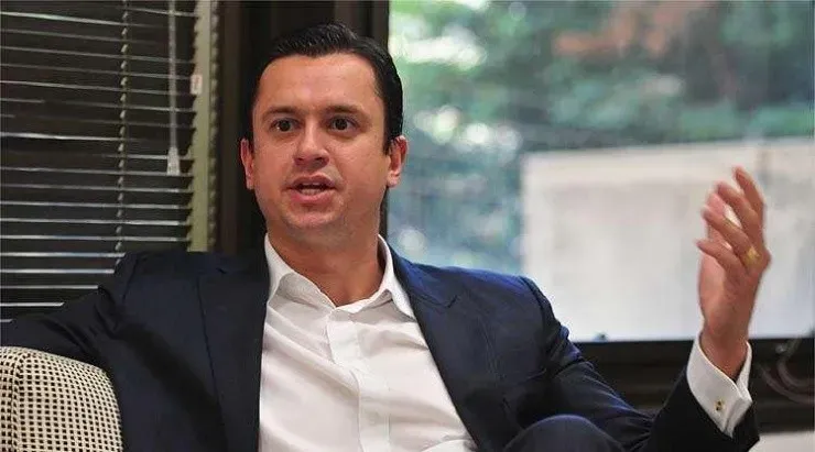 Sérgio Rodrigues quer finalizar rápido a contratação de Umberto Louzer. Foto: Divulgação