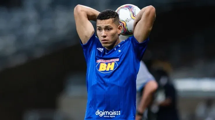 Matheus pereira deve voltar ao time títular contra o Operário. Foto: Divulgação