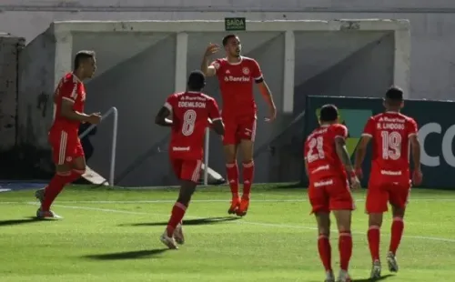 Jogadores do Internacional celebram gol pelo Brasileirão. Foto: Getty Images