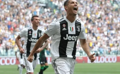 Cristiano Ronaldo, que deve ser titular contra o Barcelona, durante comemoração. Foto: Getty Images