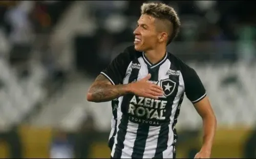 Bruno Nazário não vem agradando. Divulgação/Botafogo