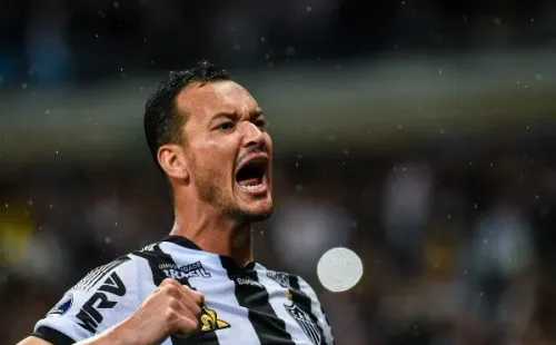 Réver não enfrenta o São Paulo por suspensão automática (Foto: Getty Images)