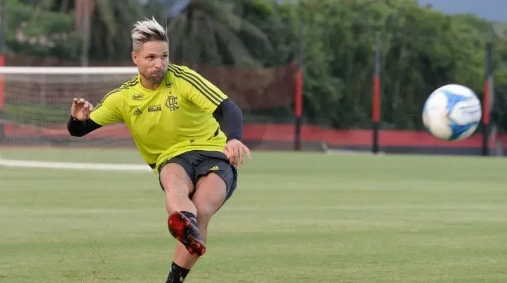 Diego é uma das possibilidades no meio campo - Foto: Alexandre Vidal/Flamengo.