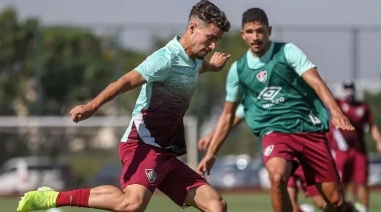 A lesão de Martinelli expôs desfalcou o elenco do Flu na posição de volantes Foto -Lucas Merçon/Fluminense FC