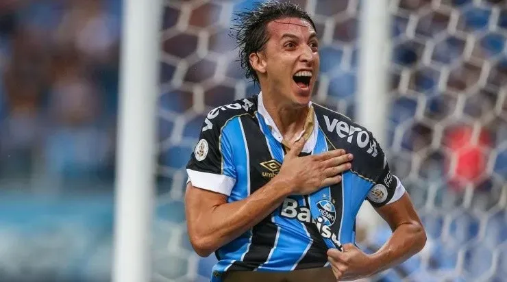 Geromel: já negocia nos bastidores (Foto: Getty Images)