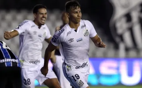 Kaio Jorge, do Santos, comemora gol pela Libertadores. Foto: Getty Images