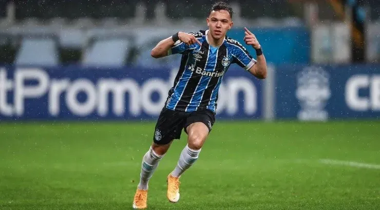 Pepê parece ter dias contados no Tricolor - Foto: Lucas Uebel/Grêmio.