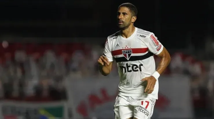 Tréllez é outro que não deve renovar - Foto: Rubens Chiri/SPFC.