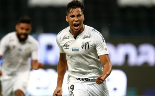 Comemoração de gol de Kaio Jorge, do Santos. Foto: Getty Images