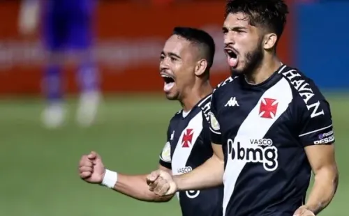 Vitória afastou o time da zona de rebaixamento - (Foto: Getty Images)