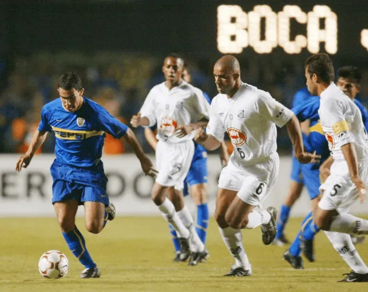 Boca Juniors deu o troco e ficou com a Copa de 2003. (Foto: Maurício Lima/AFP - Getty Images)