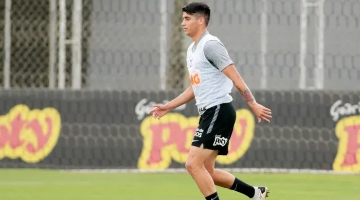 Araos é considerado uma boa opção para trocas, principalmente no mercado sul-americano - Foto: Rodrigo Coca/Agência Corinthians.