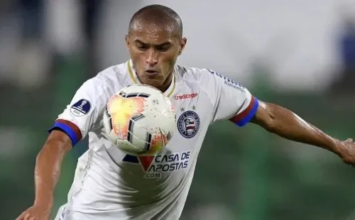 O Bahia enfrenta o Athlético Paranaense nesta quarta (20) - Foto: Getty Images