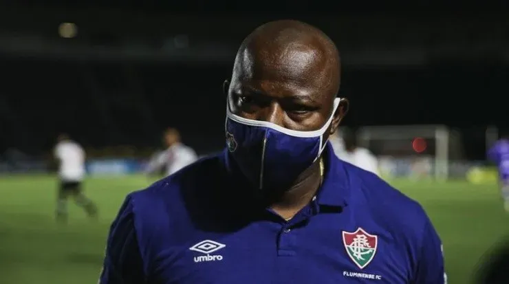 Marcão revelou que Thiago SIlva pode voltar ao Fluminense em breve. Foto: Lucas Merçom