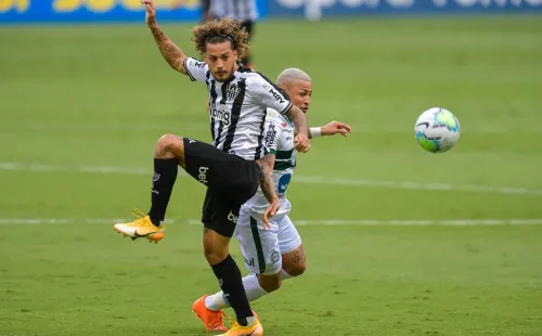Neilton, do Coritiba, em jogo contra o Atlético-MG. Foto: Getty Images