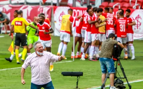 Elenco do Internacional comemora gol contra o Grêmio. Foto: Getty Images