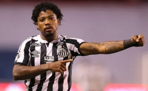 Marinho, do Santos, é o artilheiro do Brasileirão ao lado de Thiago Galhardo. Foto: Getty Images