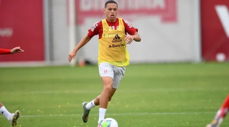 Marcos Guilherme: pode ganhar espaço (Foto: Ricardo Duarte/Internacional/Divulgação)